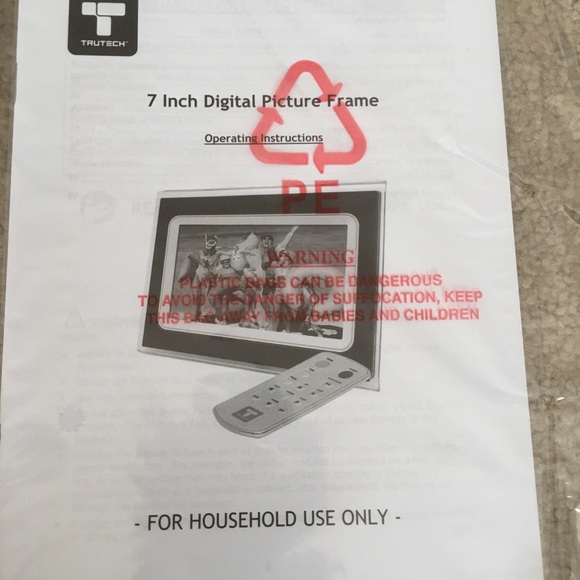 TruTech 7” Digital Photo Frame w/Remote - Picture 5 of 6